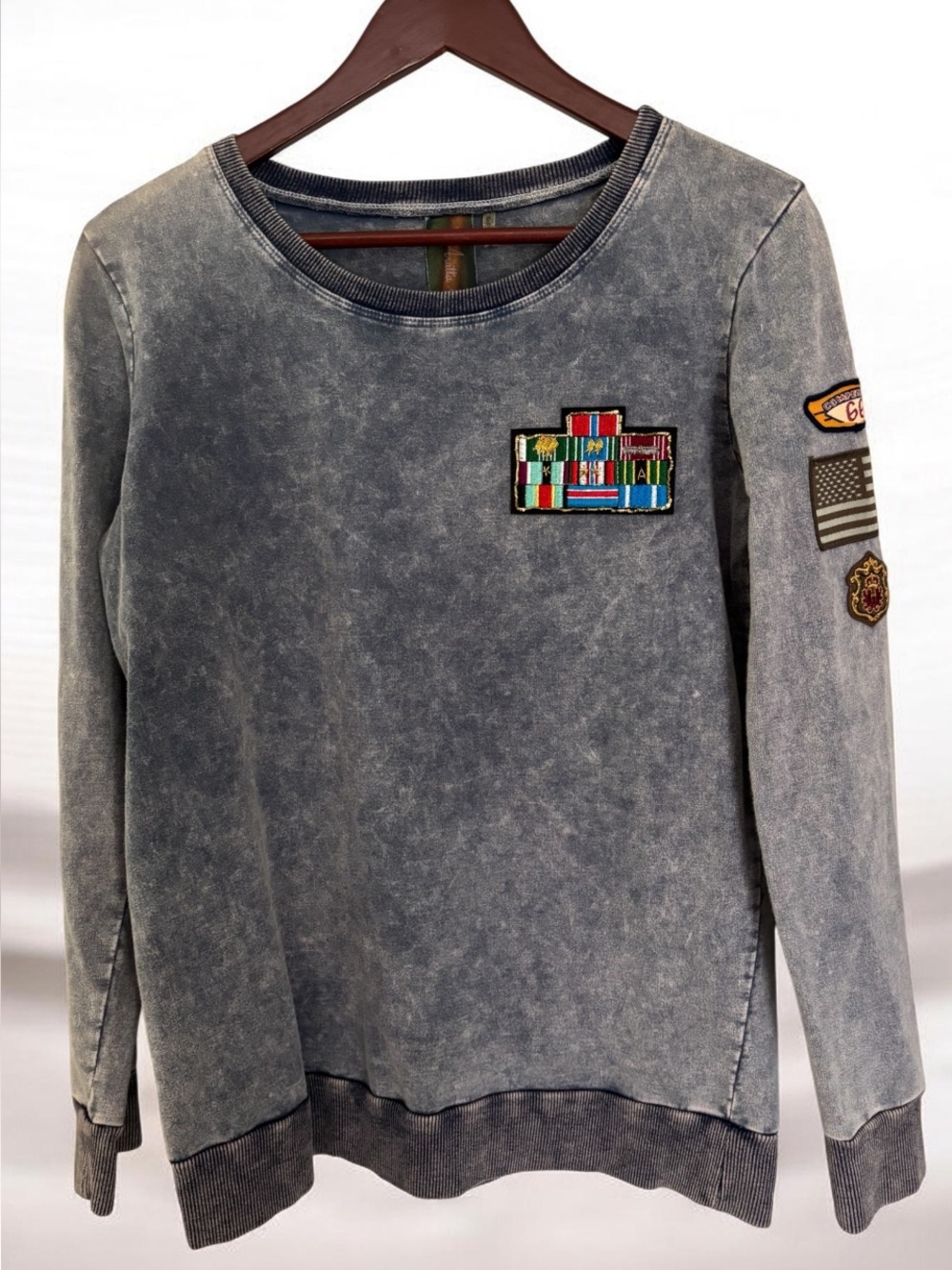 Aratta Silent Journey Washed Blue Patch Crewneck Sweatshirt NWOT